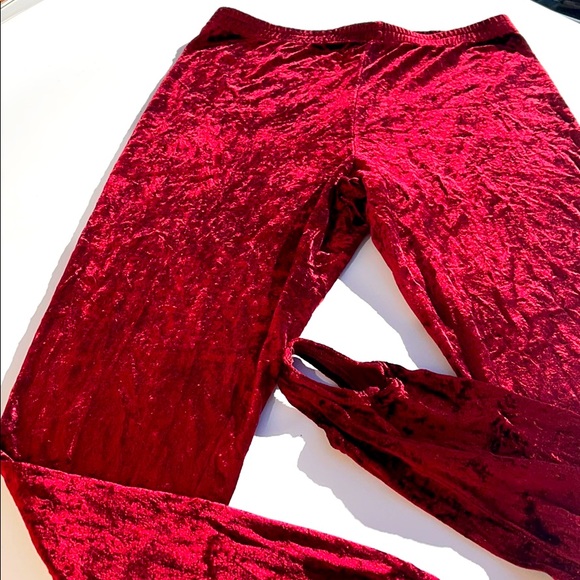 Carole Little Pants - Red crushed velvet leggings with stirrups